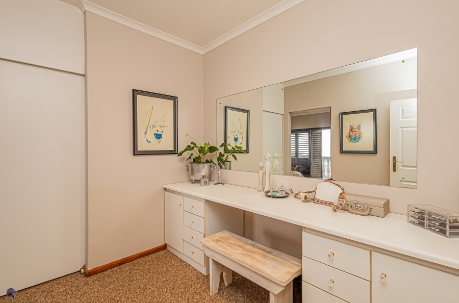 4 Bedroom Property for Sale in Myburgh Park Western Cape